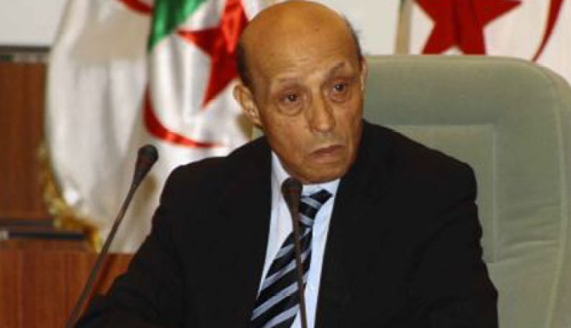 ولد خليفة يدعو إلى احترام حقوق الجالية الجزائرية المقيمة بفرنسا