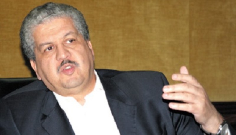 الوزير الأول يتحادث مع رئيس الحكومة التونسية
