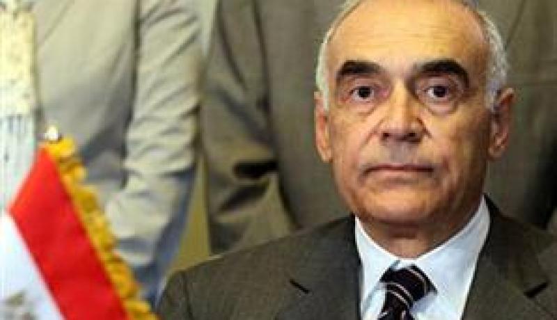 وزير الخارجية المصري يحث إيران على المعاونة فى حل الملف السورى