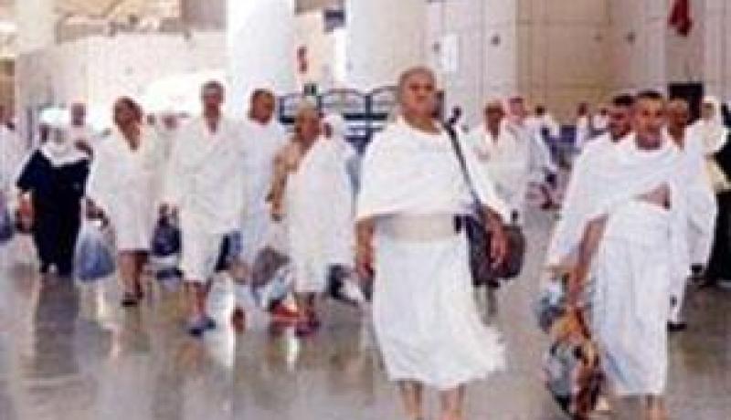 إخلاء 600 معتمر مصري إثر حريق بفندق قرب الحرم المكي الشريف