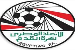 الفيفا يرفض الاعتراف بلجنة اتحاد الكرة الجديدة ويهدد بتجميد النشاط الرياضى بمصر