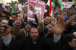 توافد الآلاف بميدان رابعة العدوية للمشاركة فى مليونية تأييد الدستور