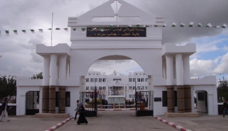 افتتاح بسيدي بلعباس الملتقى الأول للطلبة الصحراويين الدارسين بجامعات غرب الجزائر
