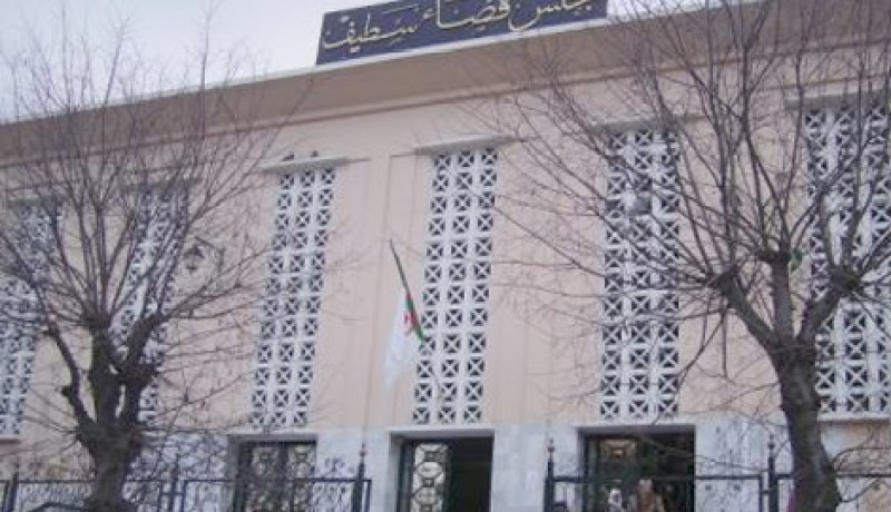 أستاذة تدّعي النبوة وتقتل شقيقتها خنقا أثناء الرقية في سطيف