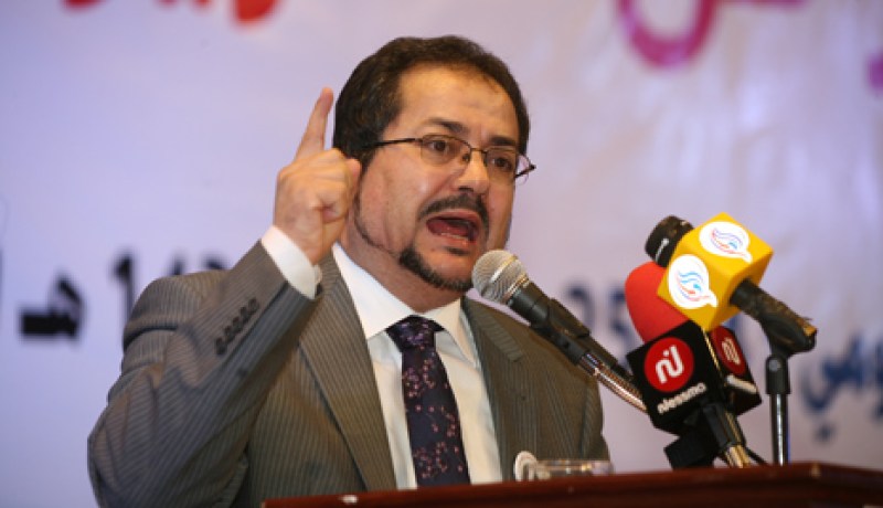 عبد المجيد مناصرة يرافع ة من أجل التغيير الديمقراطي والسلمي