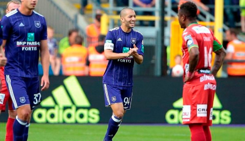 هني ينهزم مع اندرلخت أمام شارل لوروا