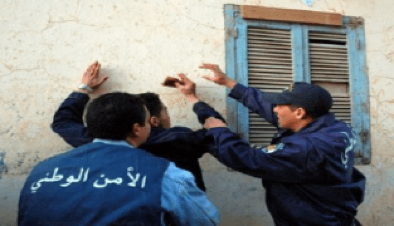 أمن باب الوادي يعالج عددا من القضايا المتعلقة بالمخدرات والسرقة وحمل أسلحة محظورة بين شهري مارس و أبريل
