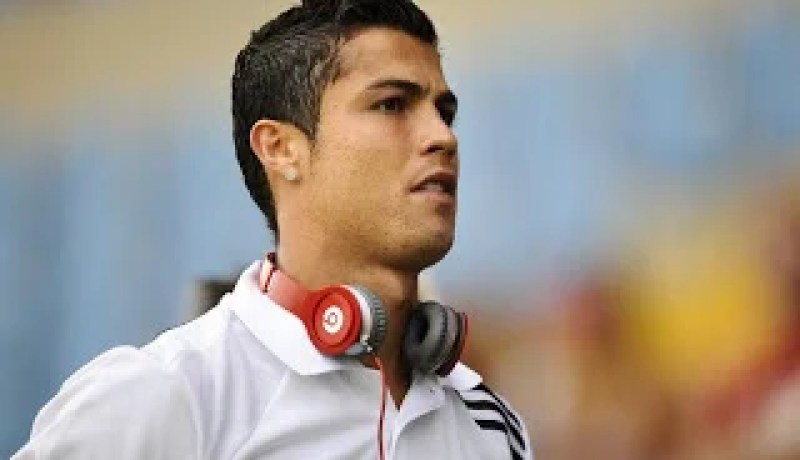 سان جرمان يعرض 100 مليون يورو لضم رونالدو