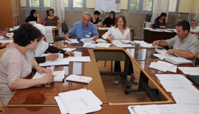 تسليم علامات شهادة البكالوريا في جميع الشعب إلى مراكز التجميع غدا الثلاثاء 