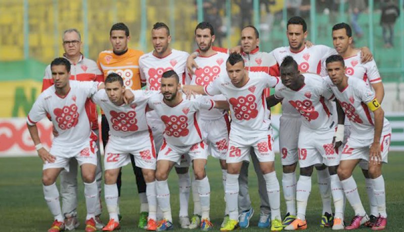 مولودية وهران : إيقاف اللاعب بلعباس بأربع مقابلات وواحدة لحمدادو
