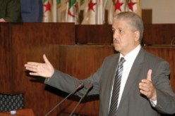 سلال يصرح أن السكن و مكافحة التجارة غير الشرعية ضمن أولويات الحكومة