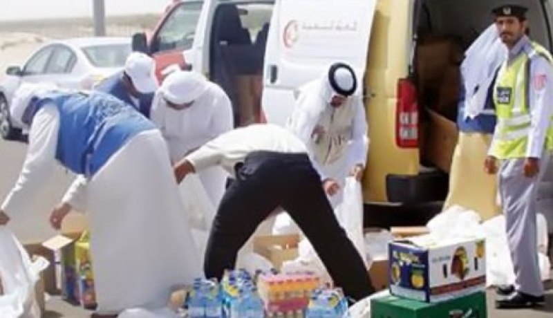الإمارات العربية المتحدة  تدعم اليمن بإرسال سفينتين بهما مساعدات إنسانية