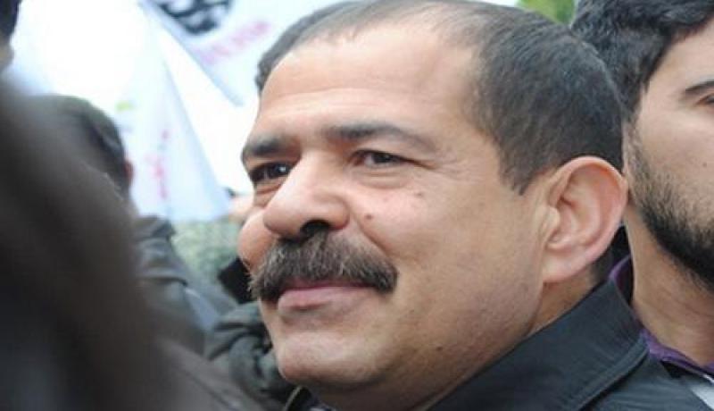 إضراب عام يشل تونس واستعدادات لجنازة وطنية لبلعيد