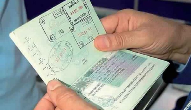 شاب يسافر إلى اسبانيا بفيزا “شنغن” مزوّرة