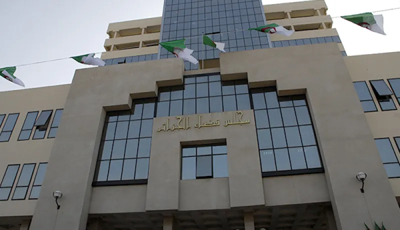 إطارات من الإدارات لمساعدة “البروكيرور” مقابل 3 ملايين