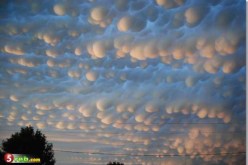 ظاهرة عجيبة تظهر السحب و الغيوم بشكل مخيف