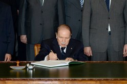 بوتفليقة يوقع على 5 مراسيم رئاسية للتعاون الدولي