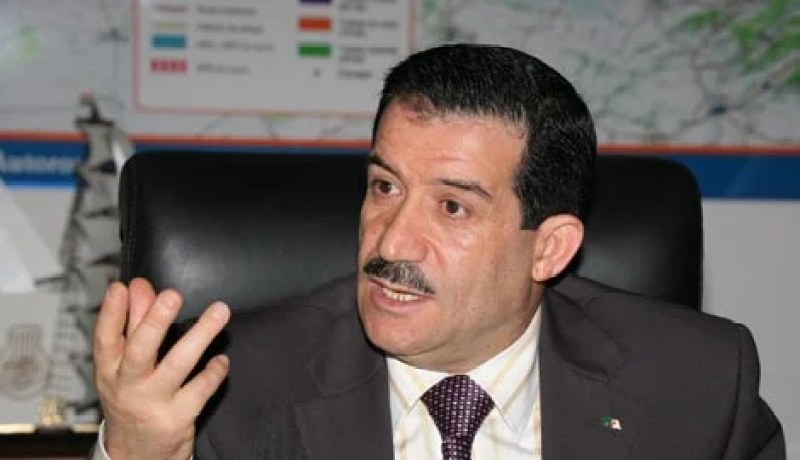 غول يؤكد على تكثيف الجهود للقضاء على المشاكل التي عرقلت ترقية النشاط الحرفي