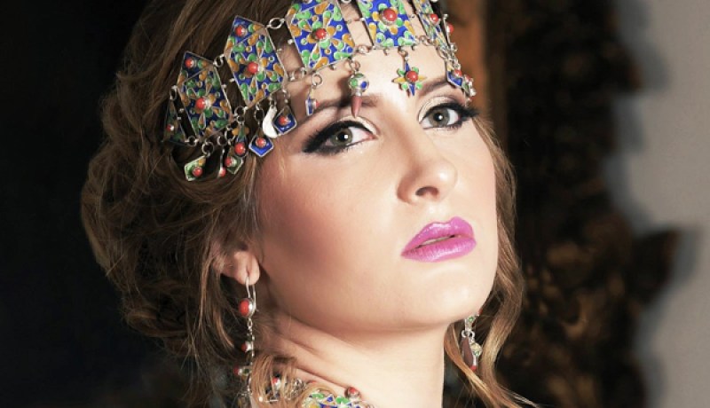 كنزة مرسلي .. الجمهور سيرى وجها جديدا في كليب “ملكة سبأ”