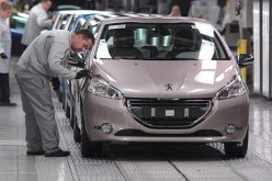 بوشوارب يؤكد أن مفاوضات مشروع بيجو بالجزائر متوقفة