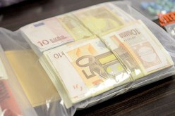 حجز 31 ألف أورو بحوزة كاميروني في مطار الجزائر