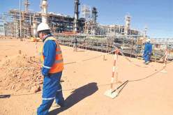 بريتيش بيتروليوم تبحث إعادة النظر في فترة عقودها مع الجزائر وأسعار الغاز