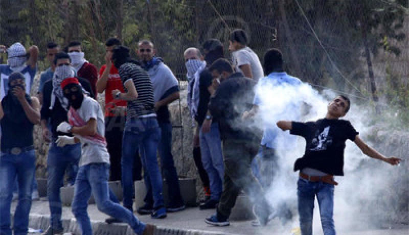 اصابة 6 فلسطينيين في مواجهات مع قوات الاحتلال الإسرائيلى بالضفة الغربية