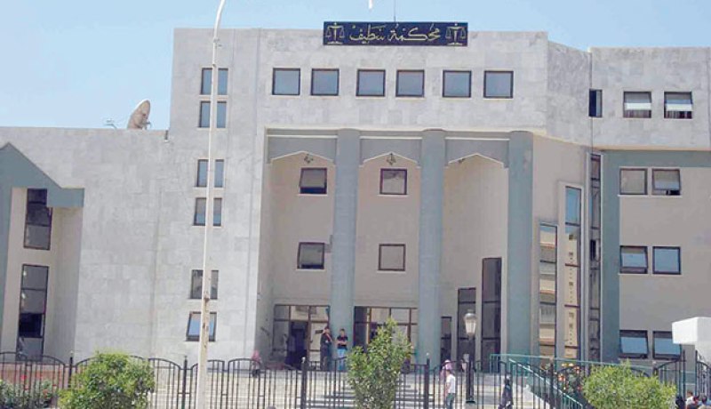 سطيف : إيداع الحبس المؤقت لـ 3 أشخاص منهم موظفين بالمحافظة العقارية