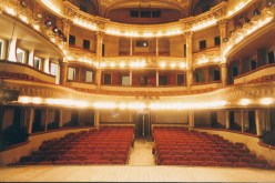 إستحداث مسرح جهوي في ولاية بشار