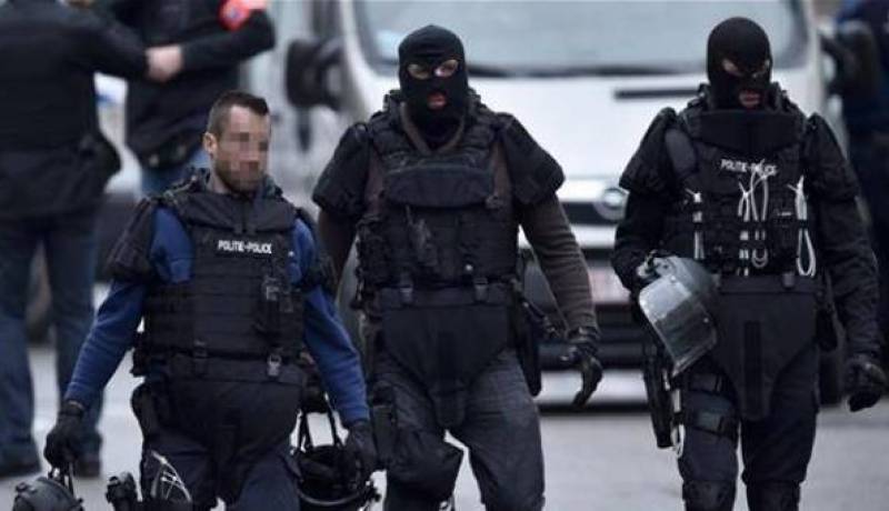 الشرطة البلجيكية تقتحم عددا من بيوت حي مولنبيك وتعتقل شخصا