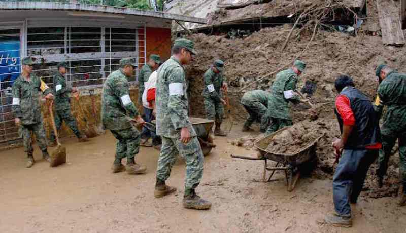 هلاك 38 شخصا جراء الانهيارات الارضية الناجمة عن إعصار ايرل في المكسيك