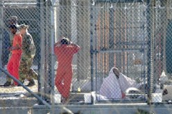 الولايات المتحدة تطلق سراح أحد سجناء غوانتانامو وتبقي على 59