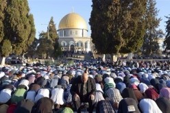 الاحتلال الإسرائيلي يمنع سكان غزة من الصلاة في الأقصى