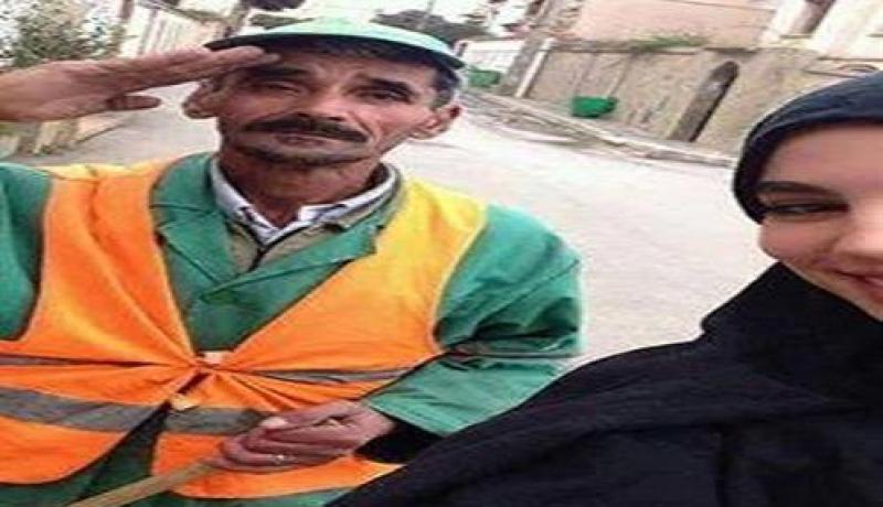 سيلفي فتاة مع أبيها عامل نظافة تلهب الفايسبوك بقولها