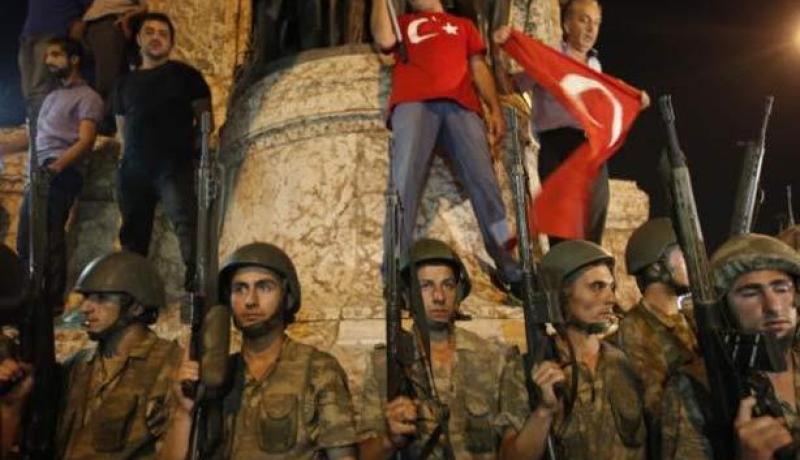تركيا تعتقل 117 جنديا بالجيش لهم صلة بالإنقلاب الفاشل