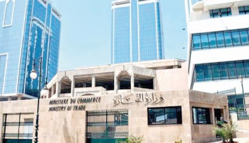 «فتح المطــاعــم ومحــلات الفــاســت فــود مــن دون ديبلوم.. ممنوع»!
