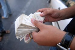 الحكم بوزرار يرفع شكوى بسبب كتابات تتهمه بالرشوة في غرف ملابس ملعب بولوغين