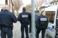 فرنسا تطرد تونسيين وترسلهما إلى بلدهما لهذا السبب