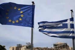 تقرير.. ديون اليونان لا تحتمل وقابلة للانفجار