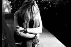 تعديت الثلاثين ولم يخطبن أحد..هل أنا عانس؟