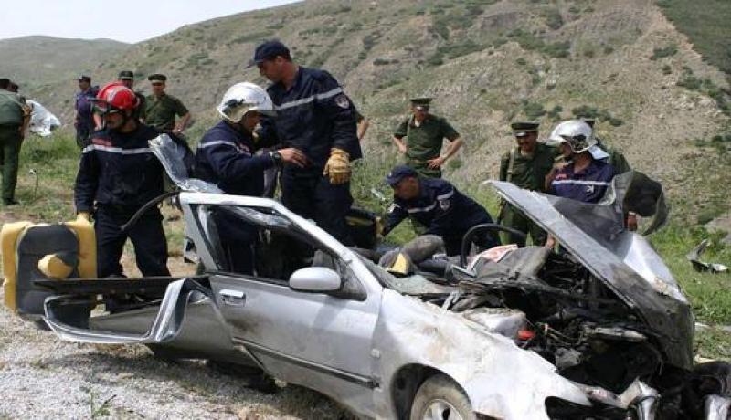 هلاك شخصين إثر ارتطام سيارتهما بعمارة في جيجل