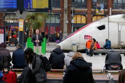 عمال السكك الحديدية بفرنسا في إضراب متواصل