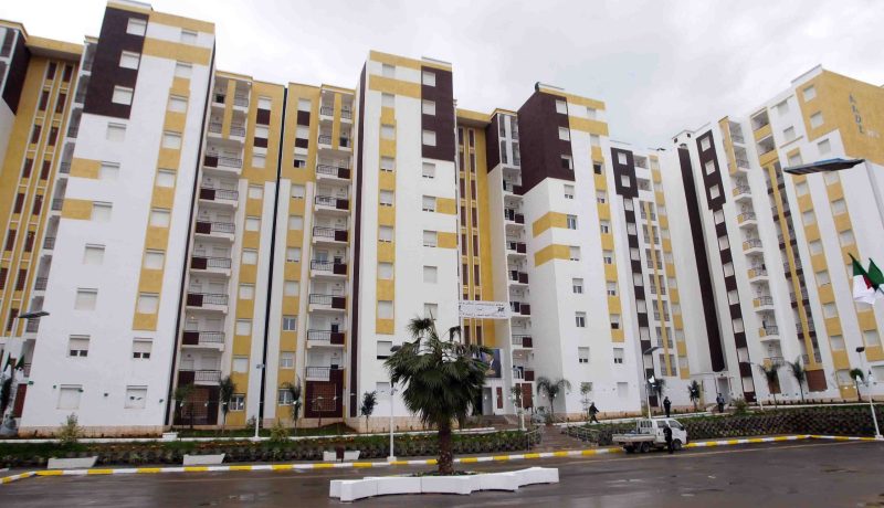 «كل مكتتبي عدل 2001-2002 يتسلمون مساكنهم شهر ديسمبـر»