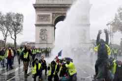 89 ألف شرطي تحسّبا لاحتجاجات “السترات الصفراء” السبت القادم في فرنسا