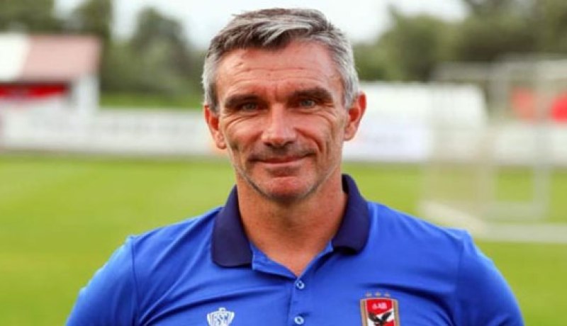 كارتيرون: “أرضية الميدان جيدة ولن نكتفي بالدفاع أمام وفاق سطيف”