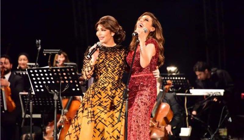 أصالة تخاصم أنغام علنا بسبب سرقتها لزوج قريبتها