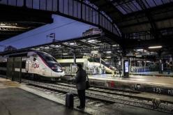 إستمرار الإضراب في فرنسا يُخوف رؤساء الشركات