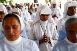 الصمت 3 دقائق “حدادً” على ضحايا “عيد الفصح” في سريلانكا