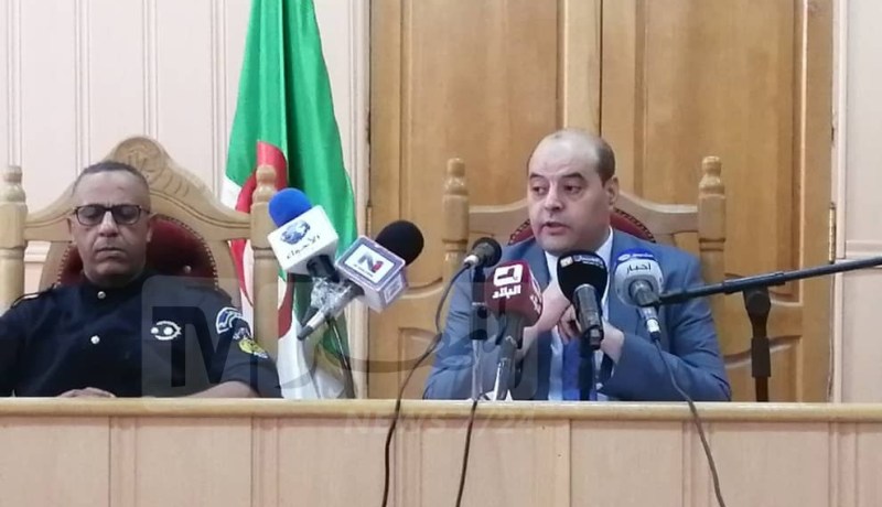 هكذا تحصل 20 مغربيا على شهادات جنسية جزائرية مزورة