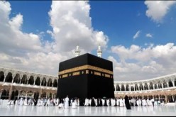 السعودية تقرر منع المعتمرين وزوار المسجد النبوي الأجانب من دخول أراضيها